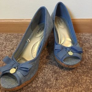 Dexflex comfort blue and cork wedges size 7.5